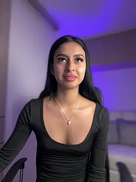 maddy bronw  online show from January 18, 2025, 2:47 am