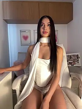Snapshot of maddy_bronw_ chatting on June 17, 2026, 8:32 pm maddy bronw online show from June 17, 2026, 8:32 pm