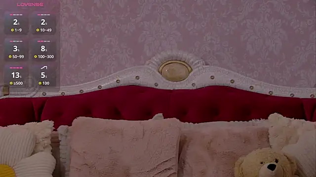 Snapshot of AngeliqueSkye chatting on September 20, 2025, 3:07 am AngeliqueSkye online show from September 20, 2025, 3:07 am