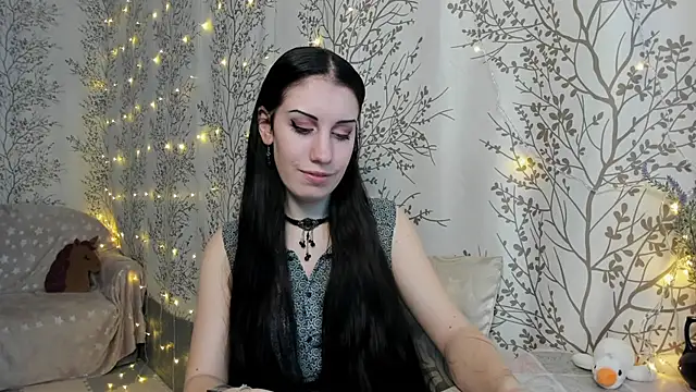 Mary0Lou online show from December 6, 2024, 3:30 am