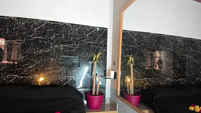 ronnie 7777 online show from December 12, 2024, 3:59 pm