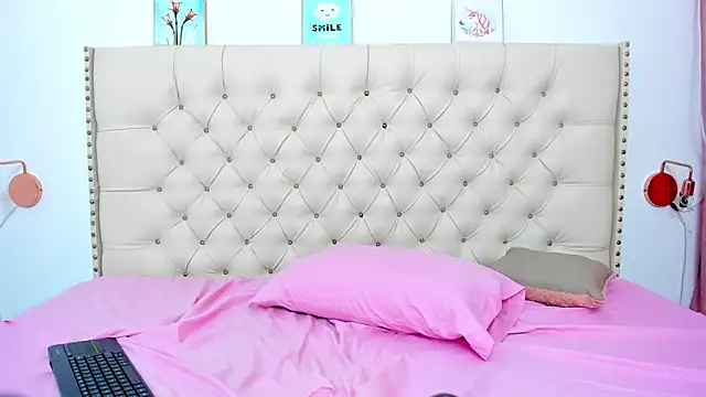 Kim Eli online show from December 15, 2024, 10:26 pm