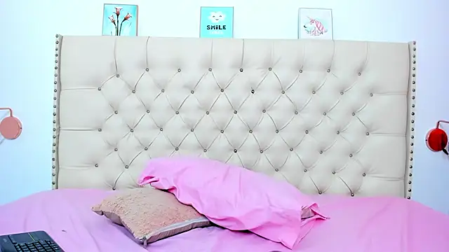 Kim Eli online show from January 16, 2025, 6:37 pm