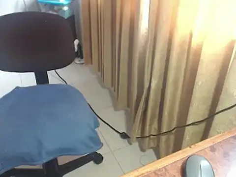 SusanLeroy online show from March 20, 2025, 1:15 pm