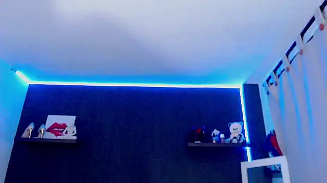 SusanLeroy online show from March 14, 2026, 9:26 am