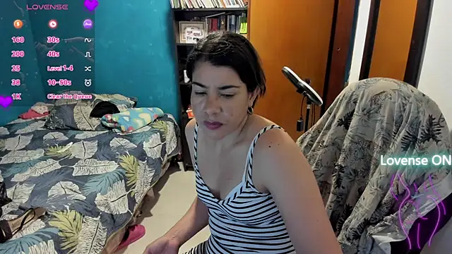 peanut tangerine online show from September 25, 2025, 11:19 pm