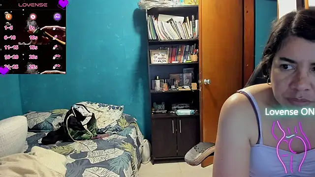 peanut tangerine online show from November 8, 2025, 1:06 am