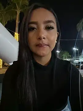 SOPHIACANDY19  online show from December 10, 2024, 11:40 pm