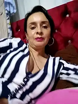 Samantha Sullivan  online show from February 26, 2025, 3:10 am