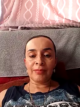 Samantha Sullivan  online show from November 21, 2025, 8:51 pm