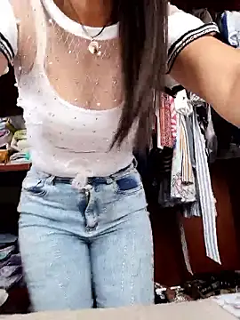 Samantha Sullivan  online show from January 9, 2026, 3:59 pm