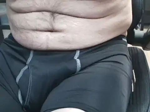 overaveragefreak4you online show from December 11, 2024, 8:26 am