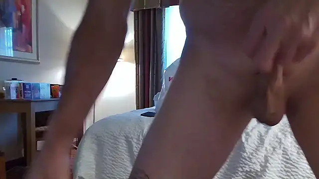 overaveragefreak4you online show from January 24, 2025, 6:25 pm