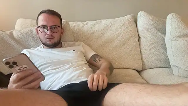 thehornyguy97 online show from October 4, 2025, 8:23 am