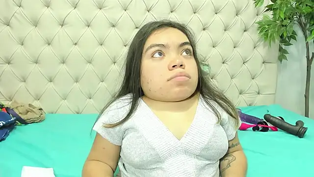 Snapshot of Michelle_Brooks chatting on December 14, 2024, 1:27 pm Michelle Brooks online show from December 14, 2024, 1:27 pm