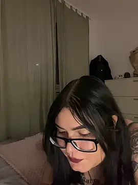 Snapshot of alexaandreea99 chatting on December 15, 2024, 10:04 pm alexaandreea99 online show from December 15, 2024, 10:04 pm