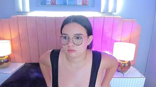 Snapshot of alys_baker chatting on October 21, 2025, 3:51 am alys baker online show from October 21, 2025, 3:51 am