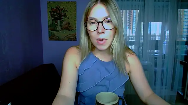 TaylorBre online show from September 10, 2025, 4:56 am