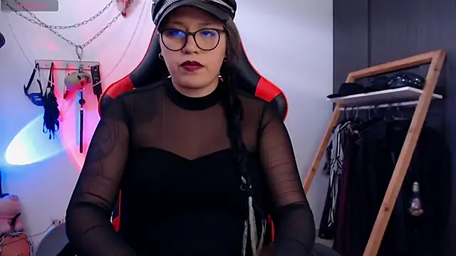 LilithSharon online show from December 1, 2024, 7:14 pm