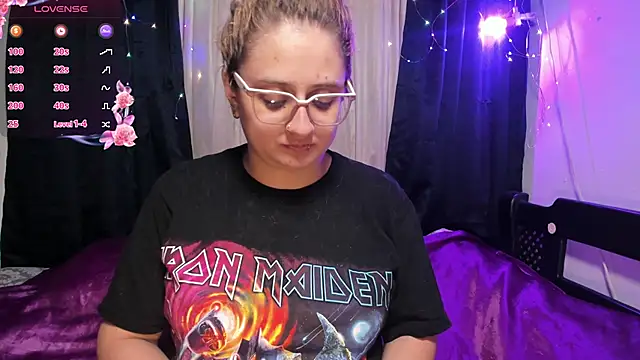 AnnieBigBoobs online show from March 16, 2025, 12:12 am