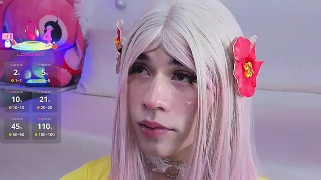 Snapshot of DaripQueen chatting on November 19, 2025, 1:55 pm DaripQueen online show from November 19, 2025, 1:55 pm