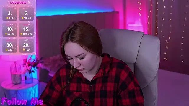 Snapshot of LovelyBell chatting on March 4, 2025, 6:58 am LovelyBell online show from March 4, 2025, 6:58 am