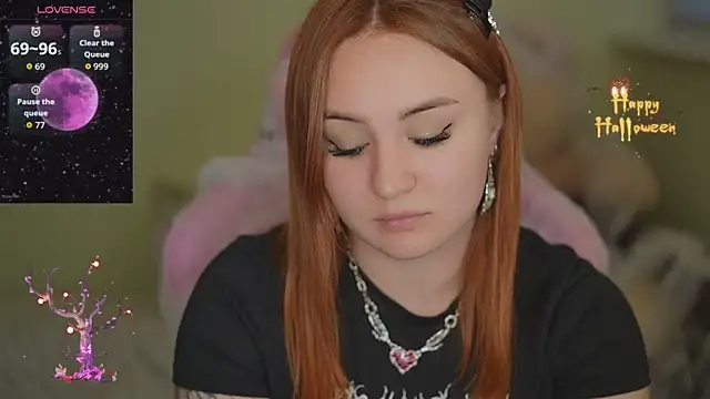 Snapshot of LovelyBell chatting on October 28, 2025, 2:31 pm LovelyBell online show from October 28, 2025, 2:31 pm