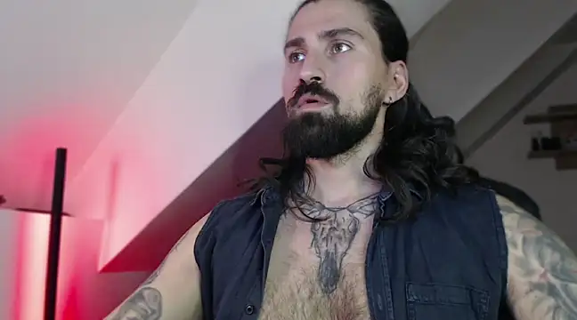 MateoHunk online show from December 26, 2024, 6:43 pm