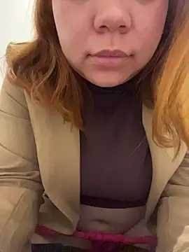 DoceRuiva online show from October 27, 2025, 2:43 pm