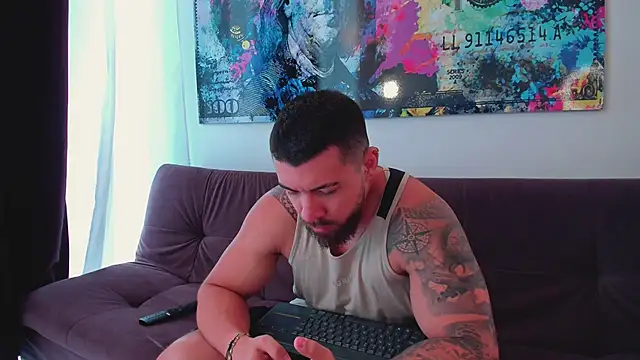Snapshot of _dreammr1_ chatting on November 13, 2025, 1:10 pm dreammr1 online show from November 13, 2025, 1:10 pm