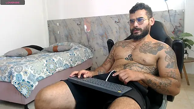 hanz col online show from November 14, 2025, 4:17 pm