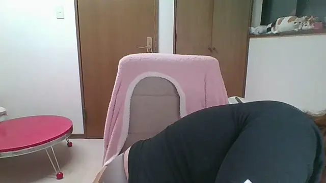 Snapshot of SAKU-RA-chan chatting on April 1, 2026, 1:41 pm SAKU-RA-chan online show from April 1, 2026, 1:41 pm