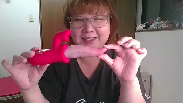 Snapshot of SAKU-RA-chan chatting on June 10, 2026, 3:00 pm SAKU-RA-chan online show from June 10, 2026, 3:00 pm