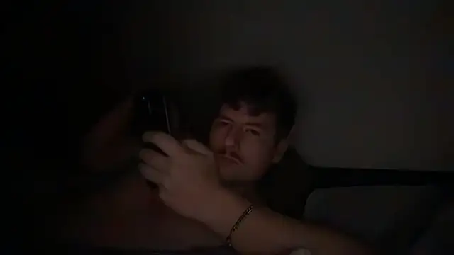 Snapshot of BigSammy1995 chatting on February 25, 2025, 3:42 am BigSammy1995 online show from February 25, 2025, 3:42 am