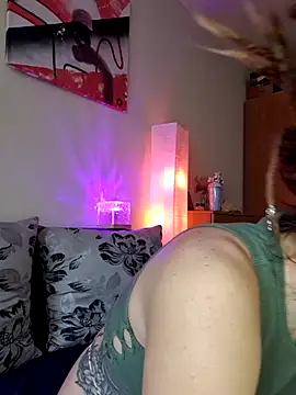 FoxRineHelen online show from March 5, 2025, 2:12 pm