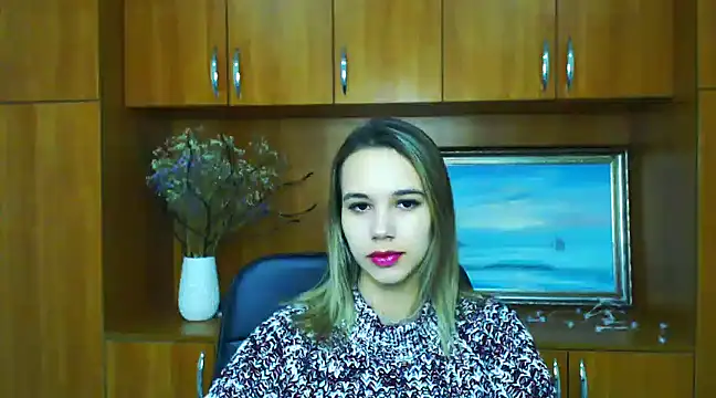  StAcY online show from December 14, 2024, 7:29 am