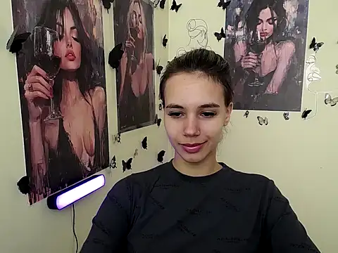  StAcY online show from September 14, 2025, 6:34 am