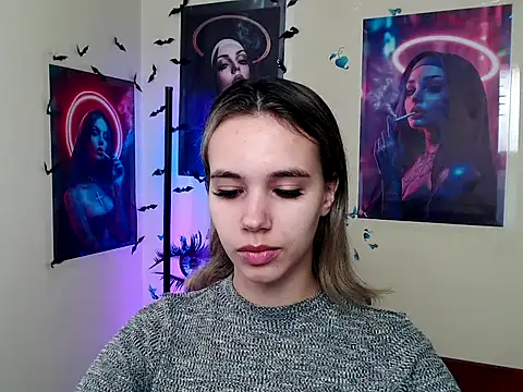  StAcY online show from September 18, 2025, 6:26 am