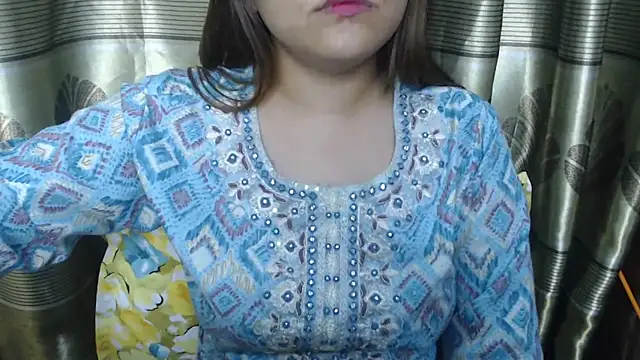 Snapshot of kritika_shrestha2407 chatting on July 6, 2026, 3:03 pm kritika shrestha2407 online show from July 6, 2026, 3:03 pm