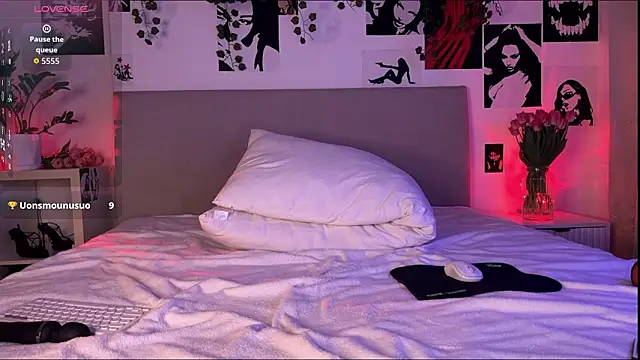 Lisa Moones online show from March 5, 2026, 3:30 pm