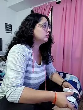 Snapshot of babyluna939 chatting on April 20, 2026, 9:27 pm babyluna939 online show from April 20, 2026, 9:27 pm