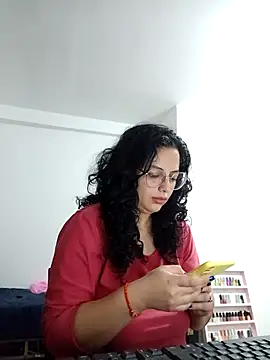 Snapshot of babyluna939 chatting on April 25, 2026, 11:35 pm babyluna939 online show from April 25, 2026, 11:35 pm
