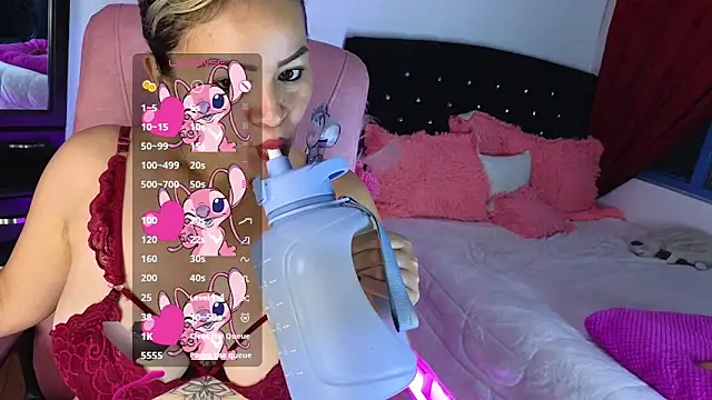 Snapshot of scarletteowens chatting on May 15, 2026, 6:04 pm scarletteowens online show from May 15, 2026, 6:04 pm
