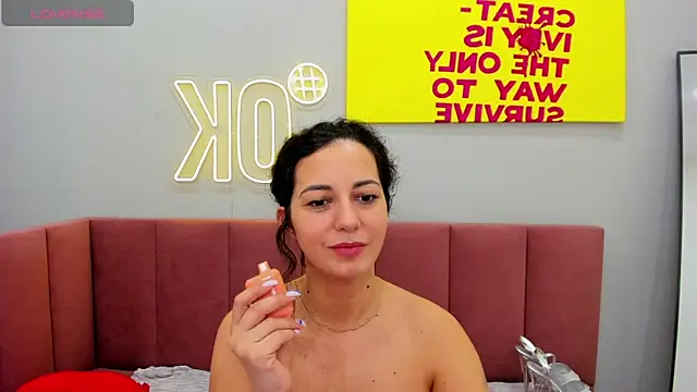 Snapshot of Linda_Insatiable chatting on March 16, 2025, 7:37 am Linda Insatiable online show from March 16, 2025, 7:37 am