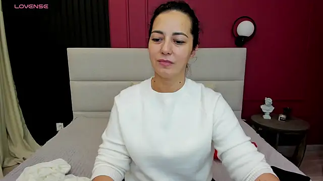 Snapshot of Linda_Insatiable chatting on October 11, 2025, 1:16 am Linda Insatiable online show from October 11, 2025, 1:16 am