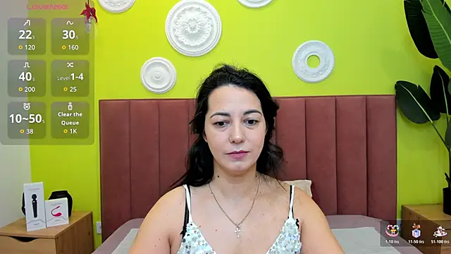 Snapshot of Linda_Insatiable chatting on February 1, 2026, 1:26 am Linda Insatiable online show from February 1, 2026, 1:26 am