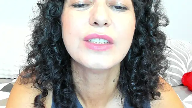 Snapshot of Linda_Insatiable chatting on July 29, 2026, 1:26 am Linda Insatiable online show from July 29, 2026, 1:26 am