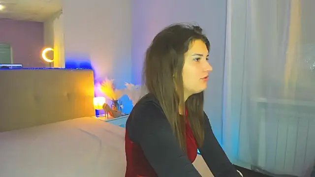 Laura Leee online show from November 22, 2025, 6:23 am