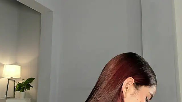 Madie  collins online show from February 25, 2025, 5:58 pm