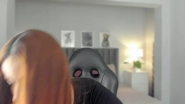 Madie  collins online show from October 29, 2025, 11:45 am